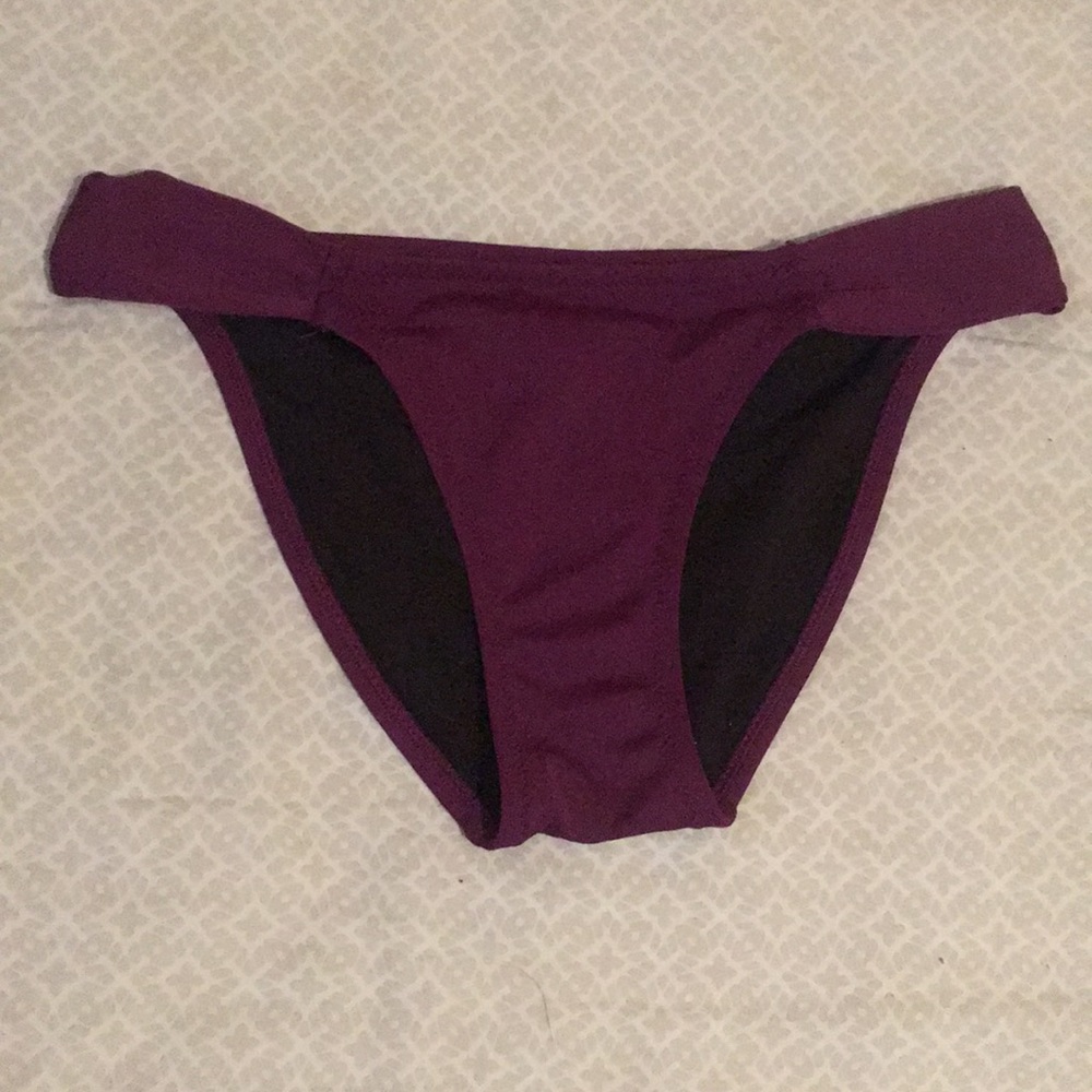 💜 VS bathing suit bottoms